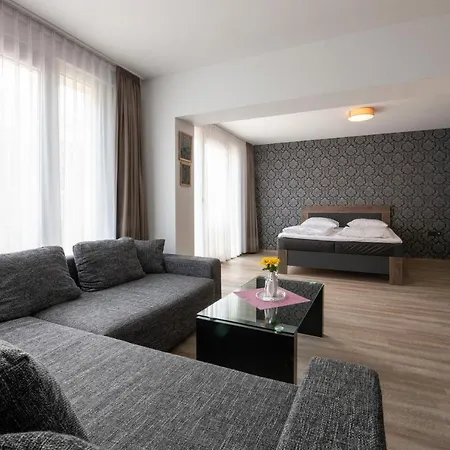 Otel Senats Köln